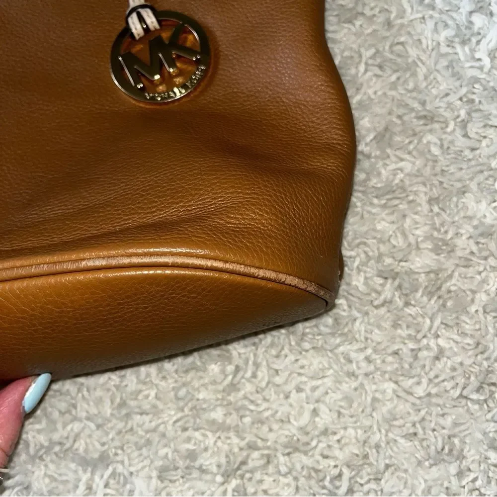 michael kors brown shoulder bag